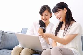 �X�}�z�ŃN���W�b�g�J�[�h���ς��ł���