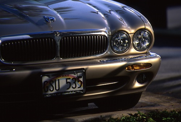 �J�[�h��Ђ��l����M�p�͂Ƃ͂ǂ�Ȃ��̂��H